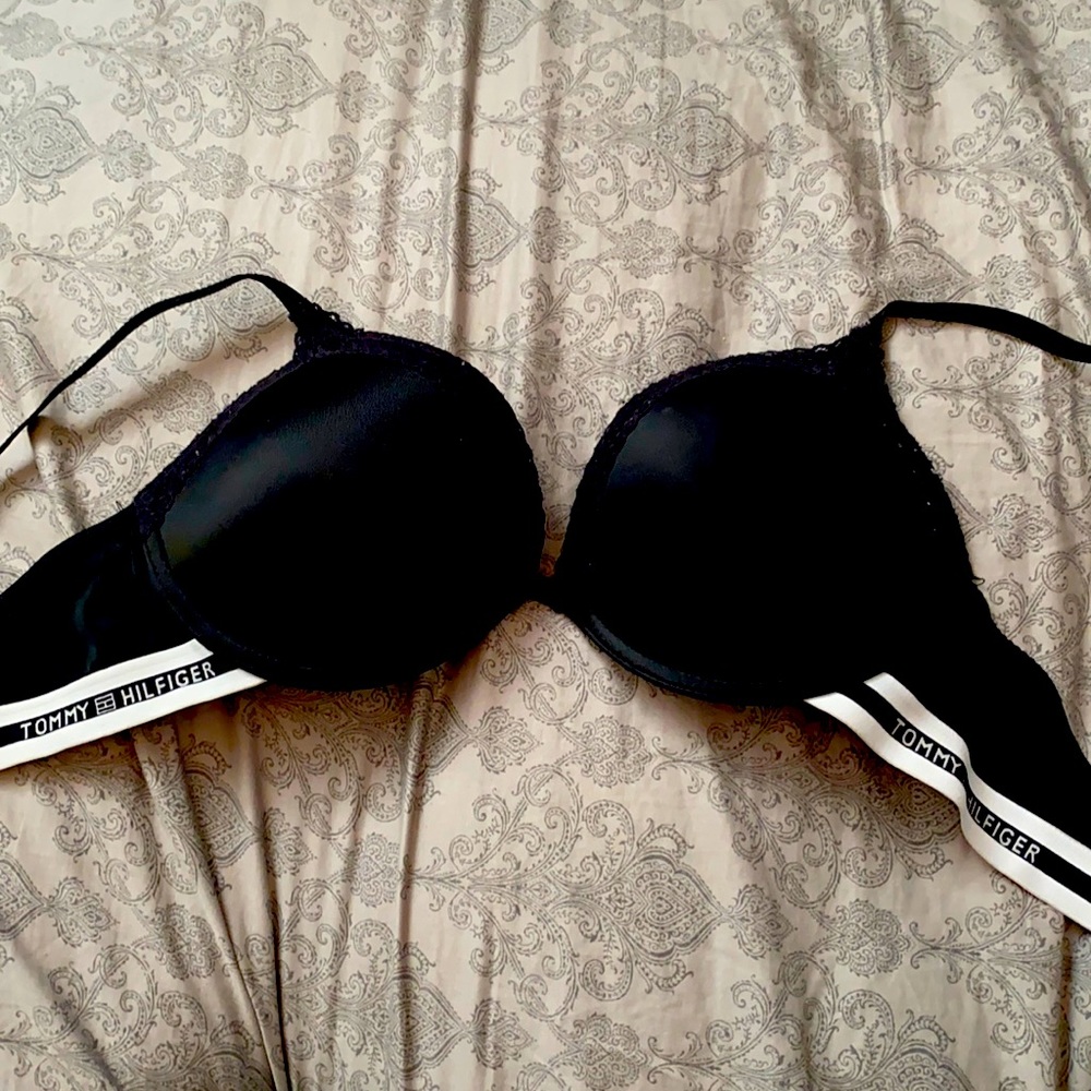 Really cute Tommy Hilfiger